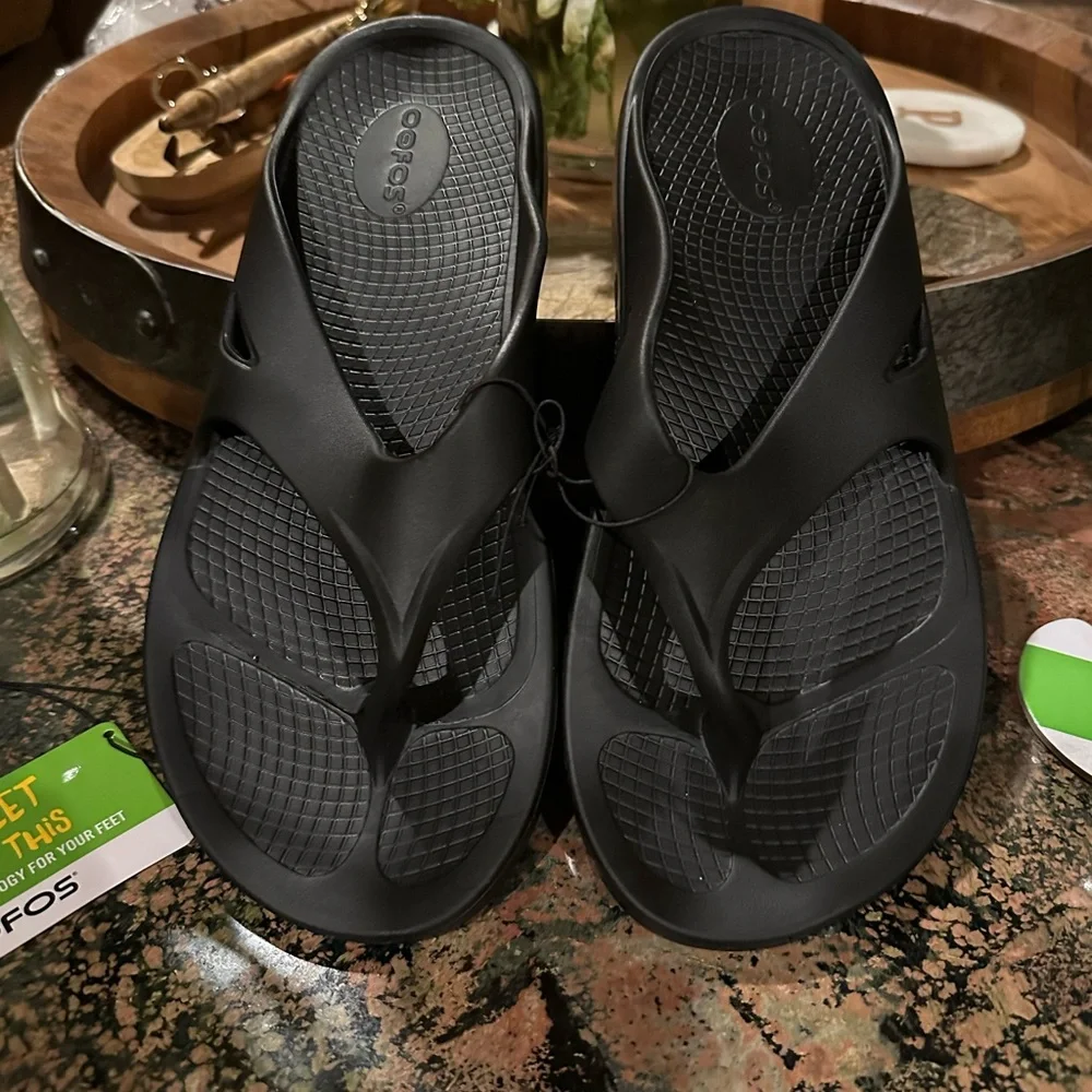 OOFOS men’s OORIGINAL SANDAL